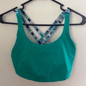 Lululemon green size 8 sports bra